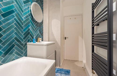 Munster Apartment | Stylish 2Bed Apartment Fulham, Wifi, Parking