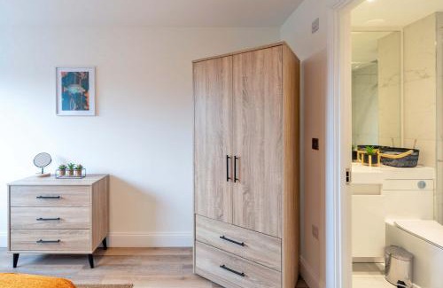 Gravesend Apartment | Stylish 2BR Apartment at Trinity Point Gravesend