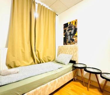 Liesing Apartment | Stylish 2BR apartment Direct City Access