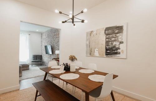 Saint Henri Apartment | Stylish 2BR Apt Steps from Atwater Market