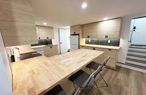 Ironbound District House | Stylish 2BR - EWR, Stadium & NYC