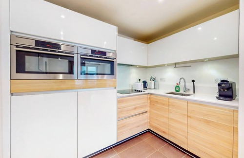 De Beauvoir Apartment | Stylish 2BR Flat Walking Distance to Shoreditch