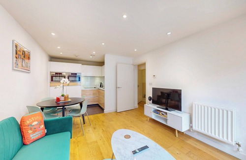 De Beauvoir Apartment | Stylish 2BR Flat Walking Distance to Shoreditch