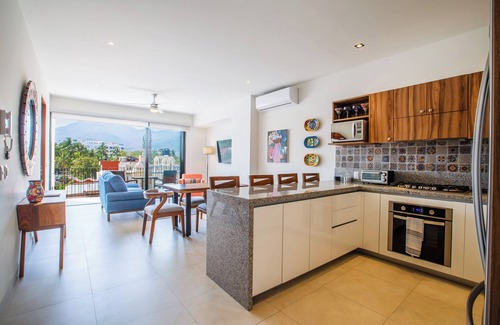 Diaz Ordaz Condo | Stylish 2BR Retreat in Versalles