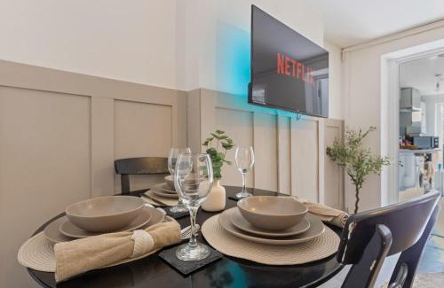 Brockley Apartment | Stylish 3-Bed Flat in Lewisham, Near Greenwich