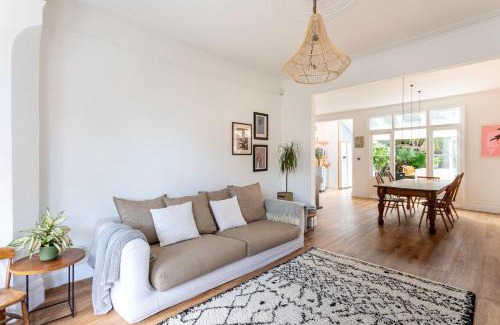 Dudden Hill House | Stylish 3-Bed Home with Garden in Dollis Hill