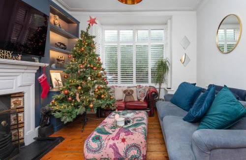 London Borough of Hounslow House | Stylish 3-Bed House in Brentford near Richmond