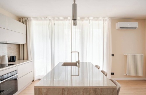 Centro Giano House | Stylish 3-bedroom townhome with Garden, Fiumicino