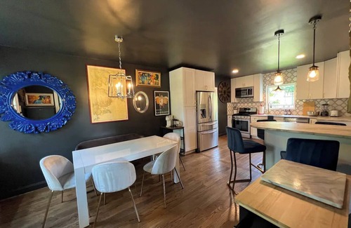 New Hope House | Stylish 3 Bedroom Country House Outside NYC