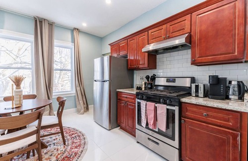Dorchester Apartment | Stylish 3BR Apt in Boston