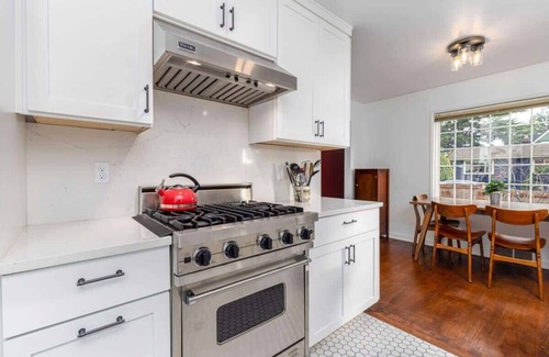 Fauntleroy House | Stylish 3BR Home in West Seattle w/Fenced Yard