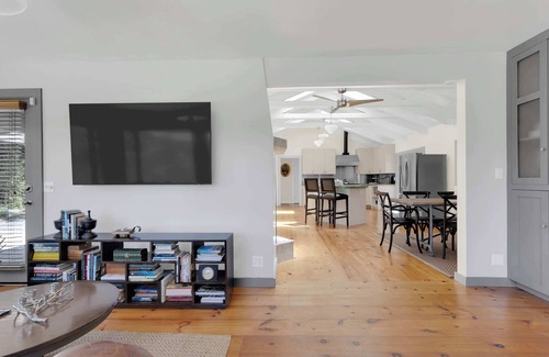Occidental House | Stylish 3BR Retreat | Close to Coast & Wineries