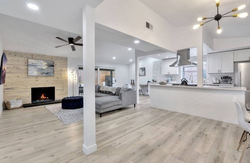 Northwest Anaheim House | Stylish 3Br with LUX Amenities and elegant design. 9 Mins to Disneyland & More!