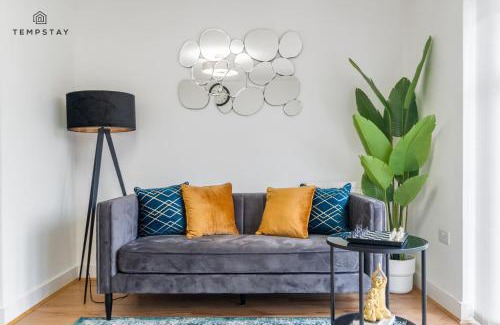 Reading House | STYLISH 4 BED FAMILY HOME AT MADEJSKI, READING UNIVERSITY