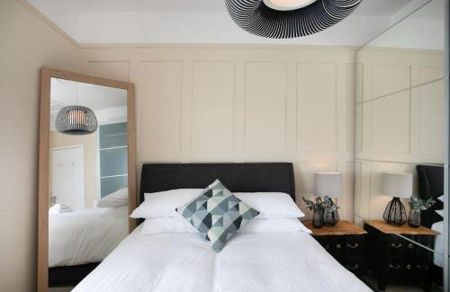 Nottingham House | Stylish 4 Bed Home In Central Nottingham w/Parking