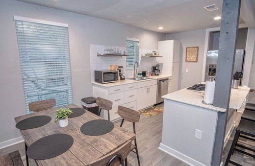 Denver Heights Cottage | Stylish 4 Br/2ba Renovated Home Near Downtown