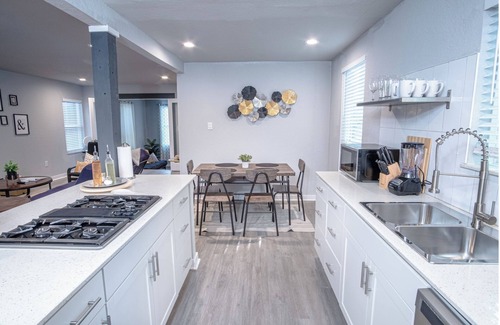 Denver Heights Cottage | Stylish 4 Br/2ba Renovated Home Near Downtown