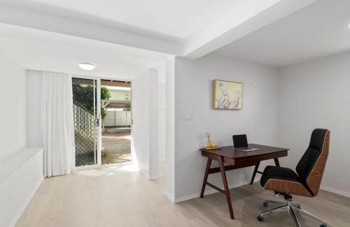 Coorparoo House | Stylish 4Bedroom Stay Outdoor Dining and City Access