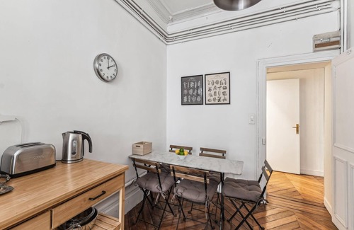 Saint-Merri Apartment | Stylish 4BR near Hotel de Ville - Le Marais