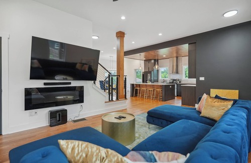 Peoplestown House | Stylish 4BR Smart Home Downtown Atlanta