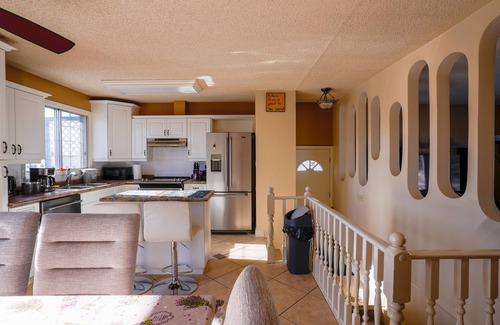 Southeast Edmonton House | Stylish 5 Bedroom 2.5Bath Home in Edmonton, Central Location, Deck, Pool in Yard