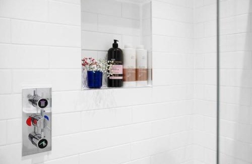 Covent Garden Apartment | Stylish air-con flat in the heart of Covent Garden