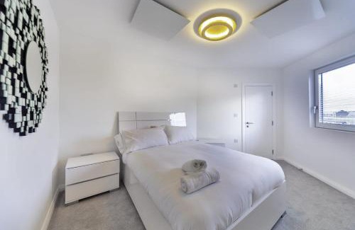Ashford Apartment | Stylish and Bright 2 Bed Apartment in Ashford
