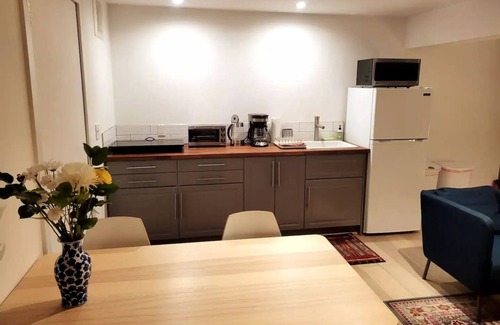 Longmont Apartment | Stylish and Comfortable Apartment with Vast Views & Hot Tub