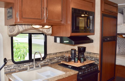 Marco Island House | Stylish and Comfortable RV in 55 plus Community