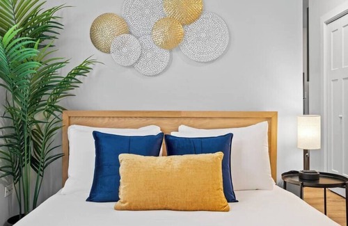 Boystown Apartment | Stylish and Functional Studio Apartment