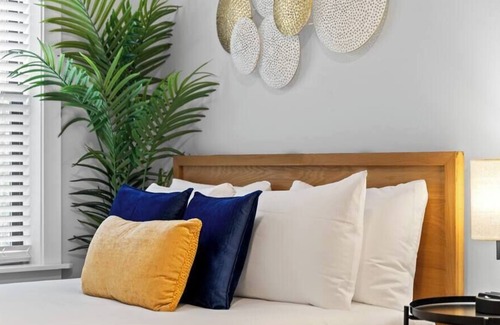 Boystown Apartment | Stylish and Functional Studio Apartment