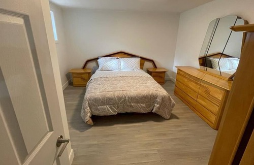 Saint-Hubert House | Stylish and luxurious apartment. Close to Mont-saint-Bruno.