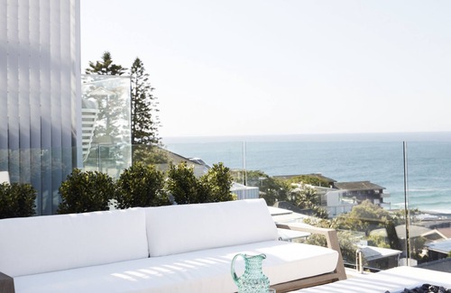 Tamarama House | Stylish and Peaceful Luxury Accommodation 5 Minutes From Tamarama Beach