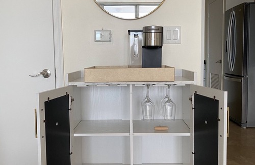 Edgewater Condo | Stylish and Peaceful Studio Condo in Downtown Miami with Views of Biscayne Bay
