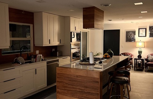 Rochester House | Stylish and spacious house Near Mayo Clinic