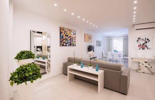 Minori Apartment | Stylish Apartment Close to beach - Al Corso 8 by AMALFIVACATION.IT