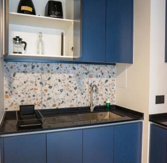 Apoquindo Apartment | Stylish Apartment Ideal For 3 In Las Condes