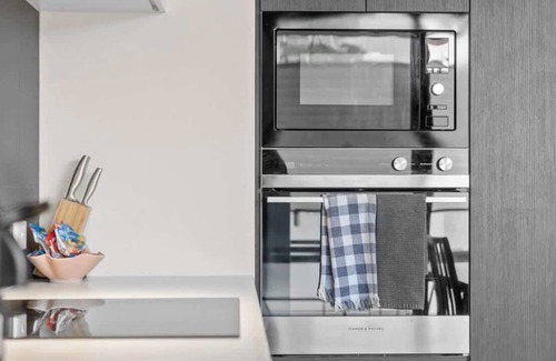 Braddon Apartment | Stylish Apartment in Braddon City
