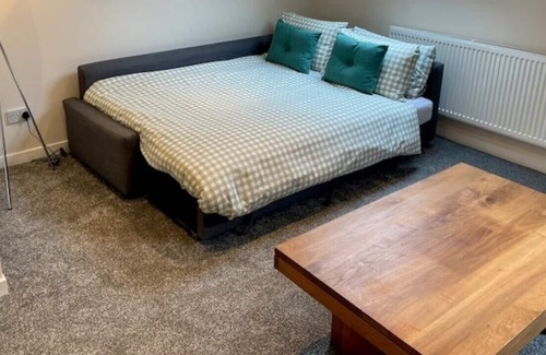 Stewarton Apartment | Stylish Apartment in Stewarton