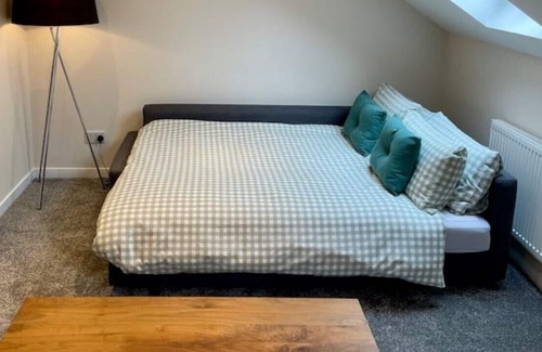 Stewarton Apartment | Stylish Apartment in Stewarton
