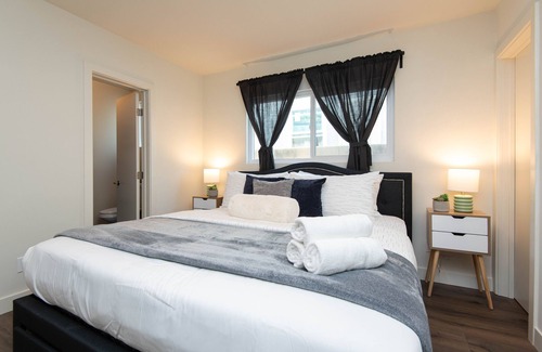 Downtown Los Angeles House | Stylish Apartment near Dodger St