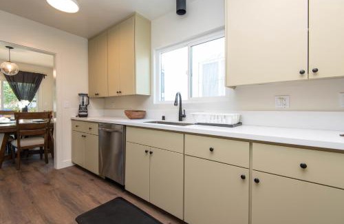 Downtown Los Angeles Apartment | Stylish Apartment Near DTLA