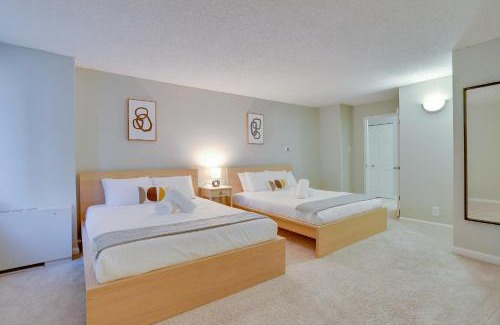 Crystal City Apartment | Stylish Apartment Near to Airport and Metro!