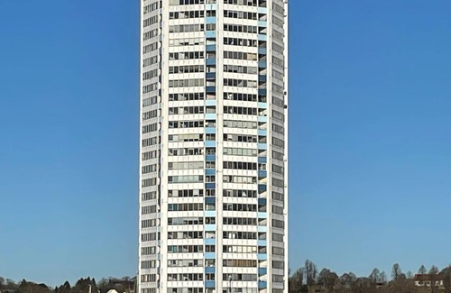 Schleswig Apartment | Stylish apartment with balcony in the extraordinary Viking Tower