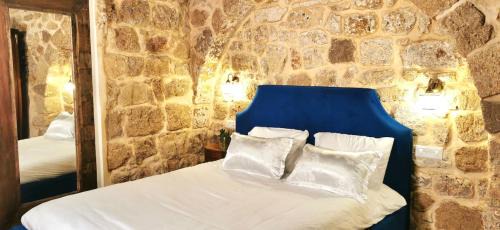 Acre Old City Apartment | Stylish apartment with private parking by the marina