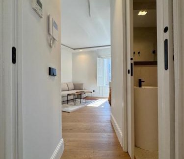 Ciudad Universitaria Apartment | Stylish Apt in City Center Plaza Mayor View