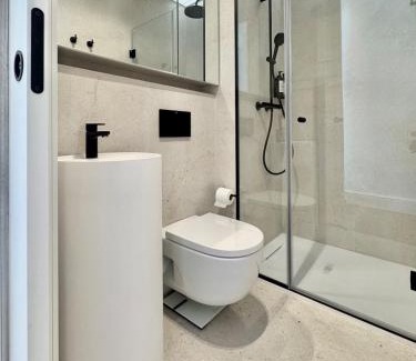 Ciudad Universitaria Apartment | Stylish Apt in City Center Plaza Mayor View
