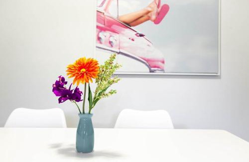 Northbridge Apartment | Stylish apt in the heart of Perth City