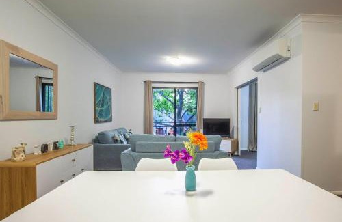 Northbridge Apartment | Stylish apt in the heart of Perth City