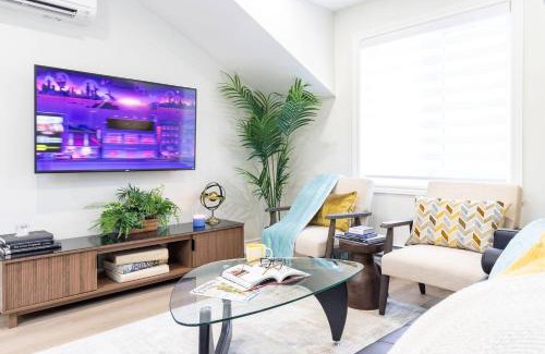 Cooksville Apartment | Stylish Apt Pool, Bbq Malls 25 Mins To Toronto